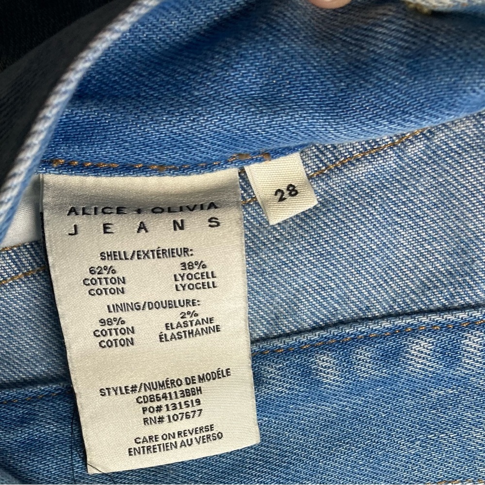 ALICE + OLIVIA Baggy Denim Cargo mid rise Jeans light Blue Wash selvedge Sz 28 - Picture 2 of 9